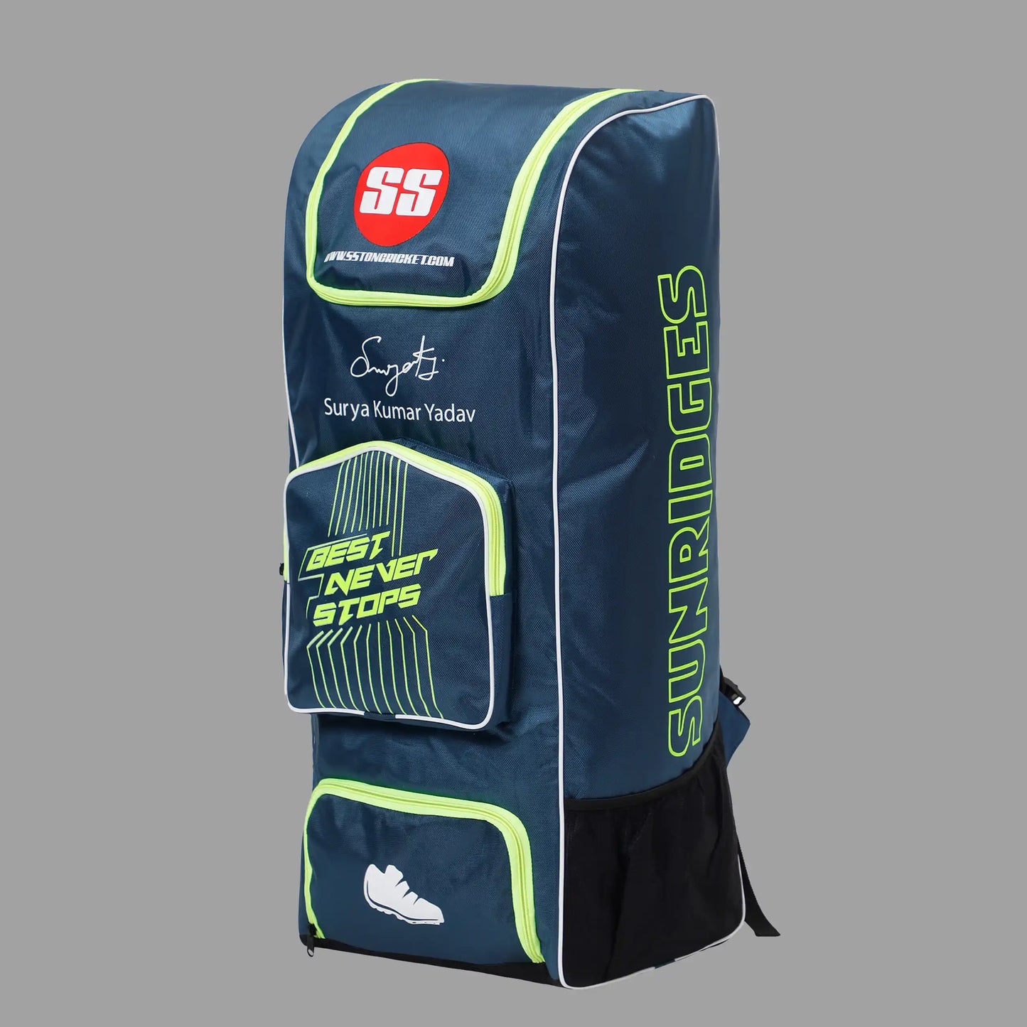 Mass Duffle Wheelie  Kitbag